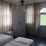 Alper Hotel *